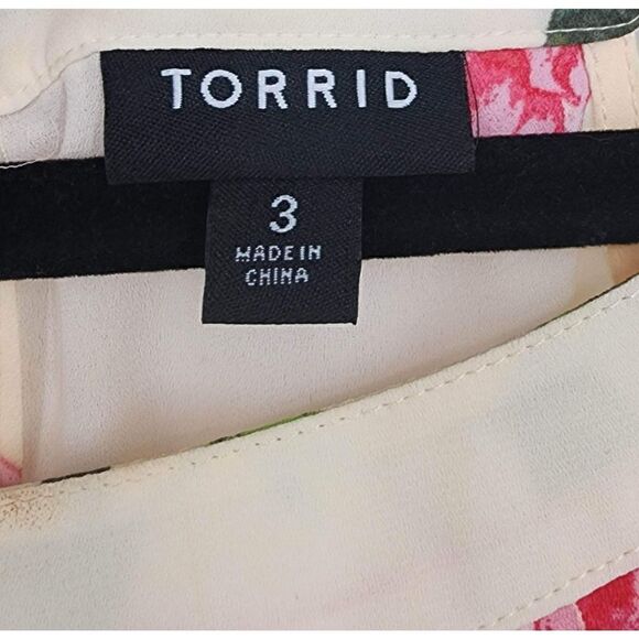 Torrid‎ Women's Ivory Floral Hi Lo Tunic Tank Size 3 3X - Picture 6 of 7